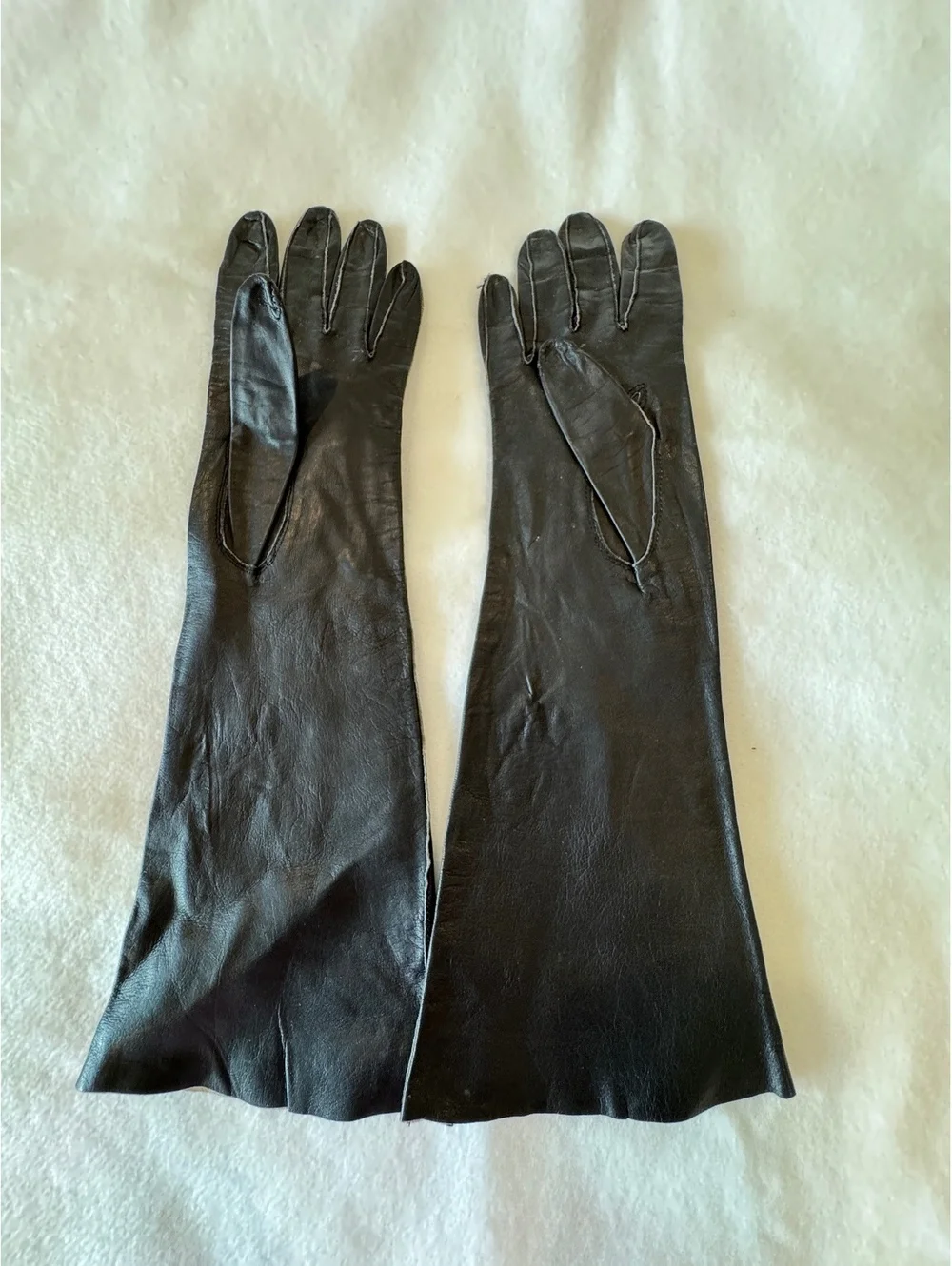 Vintage Ladies Opera Length Black Leather Gloves size 6